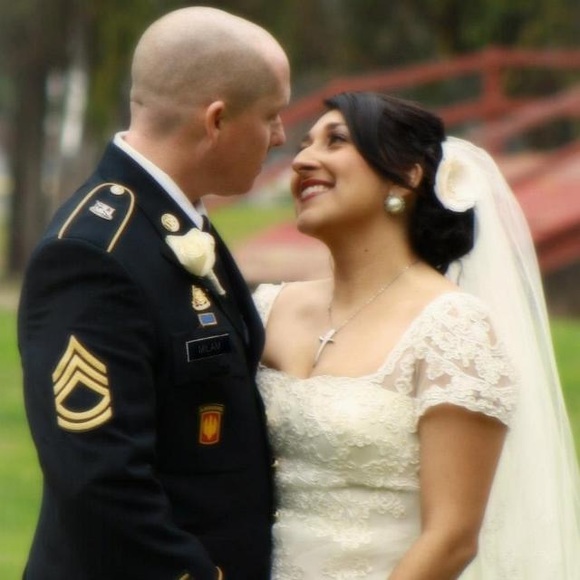 Meet your Posher, Angie - Picture 2 of 12